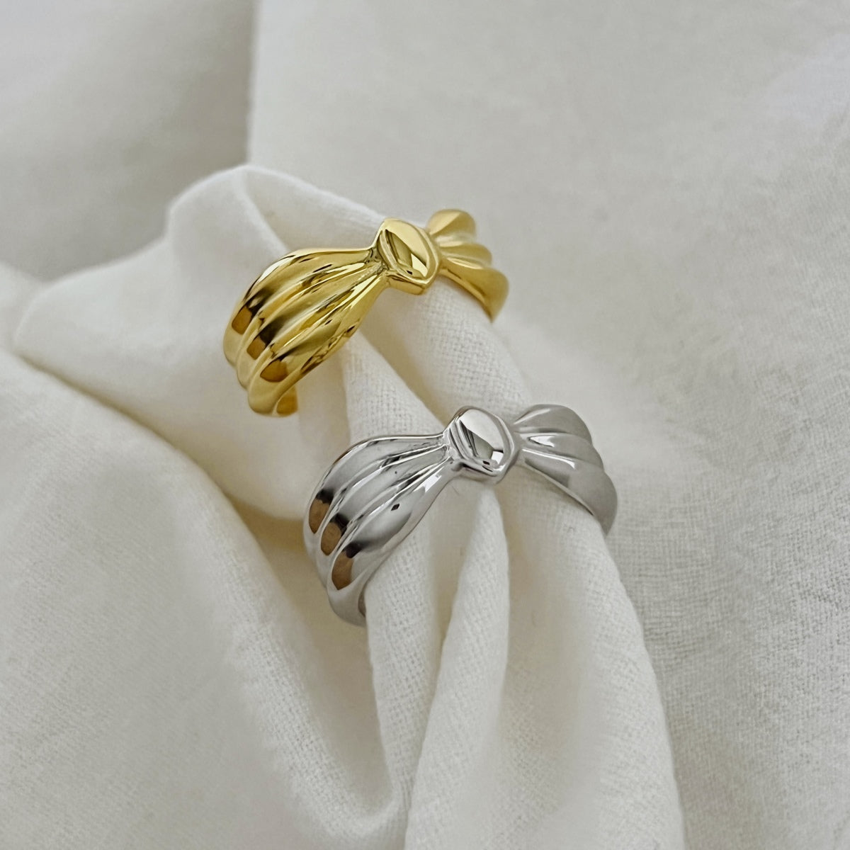 Ribbon Bow Ring